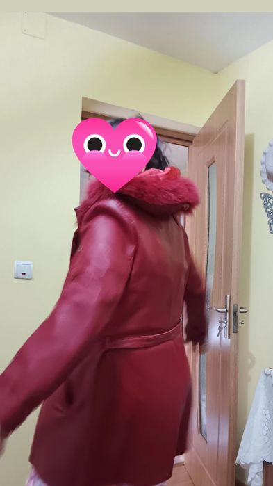 Geaca damă din piele naturala, culoare roșie!