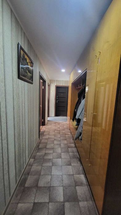 *Продается 3- х комн ,район Юго- Восток!