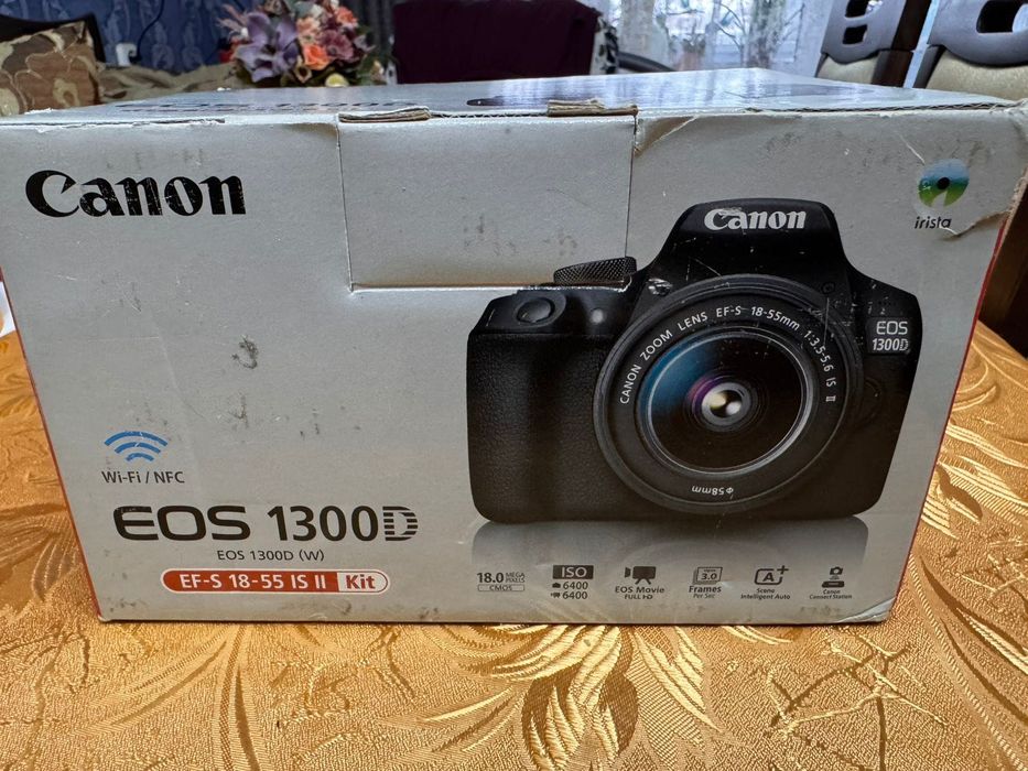 Продам Canon 1300D