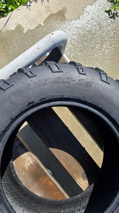 Гуми за ATV    неразличими от нови