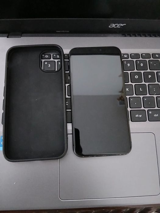 Iphone 11 vand sau schimb