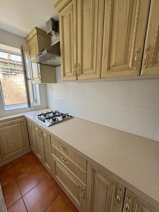 Ц1 Одна остановка 90m2 Садык Азимова 4в3/3/5 77-Серия Улуч+2 Сан/Узла