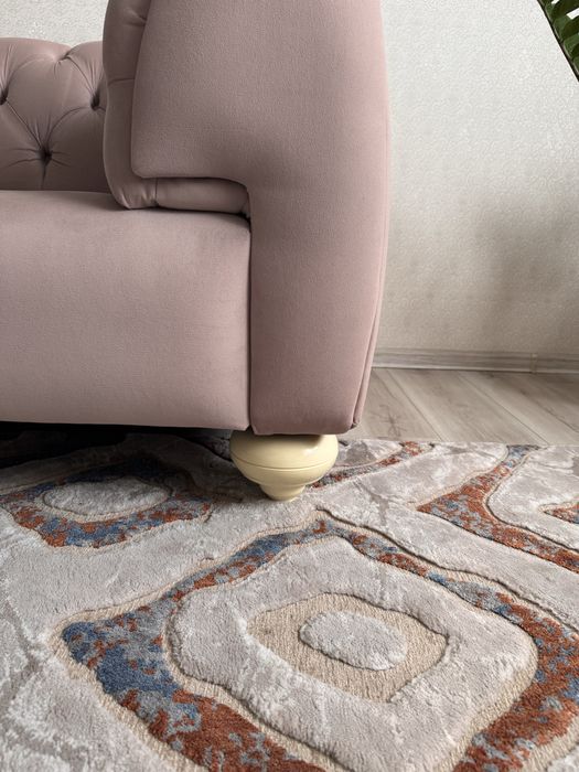 Продаётся диван, каретная стяжка