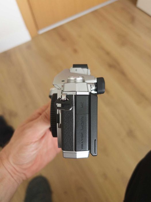 Дигитален фотоапарат Olympus OM-D E-M1