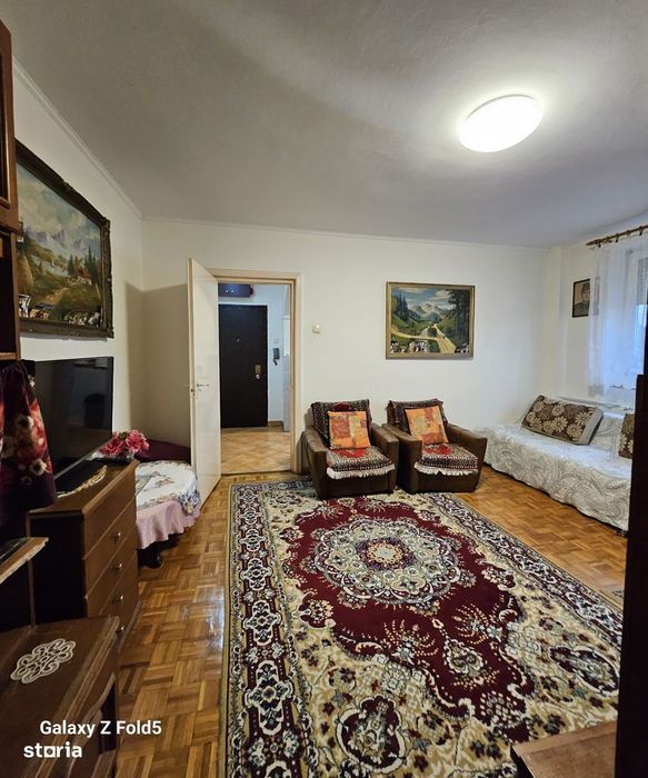 Apartament 2 camere – Str.  Splaiul Crisanei – 200 €/lună
