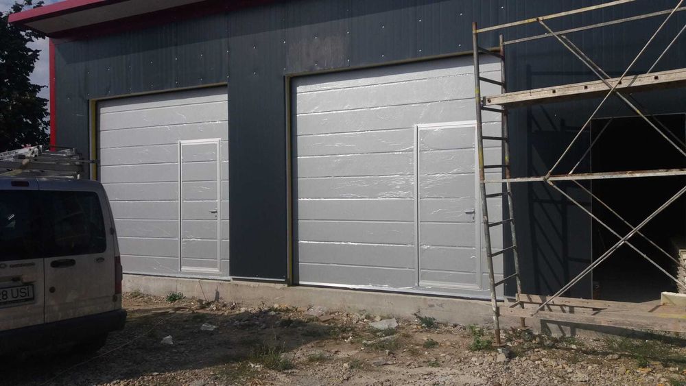 uși de garaj industriale