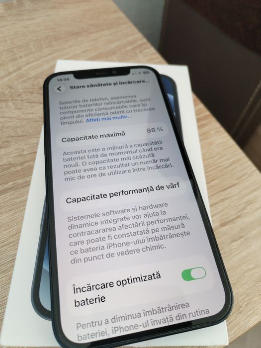 IPhone 12 într-o stare foarte bună de funcționare!