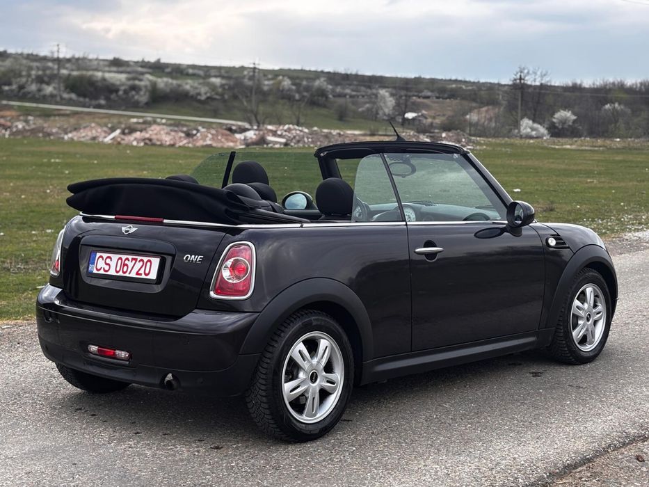 Mini One Cabrio  01.2013  136.000km  1.6 motor 98 Cai