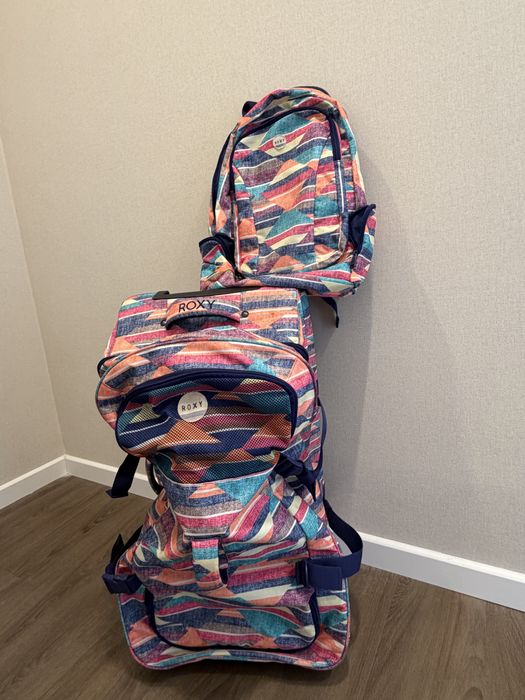 Чемодан и рюкзак фирмы  Roxy