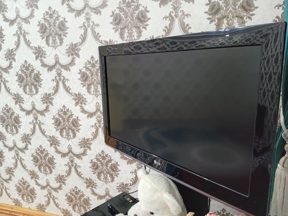 Televizor srochna sotiladi