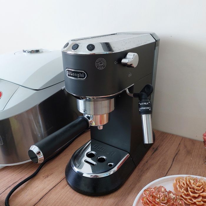 Кофемашина Delonghi , отличном состоянии