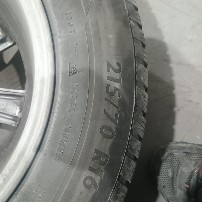 Алуминиеви джанти, зимни гуми 215/70/16 , 5*114.3