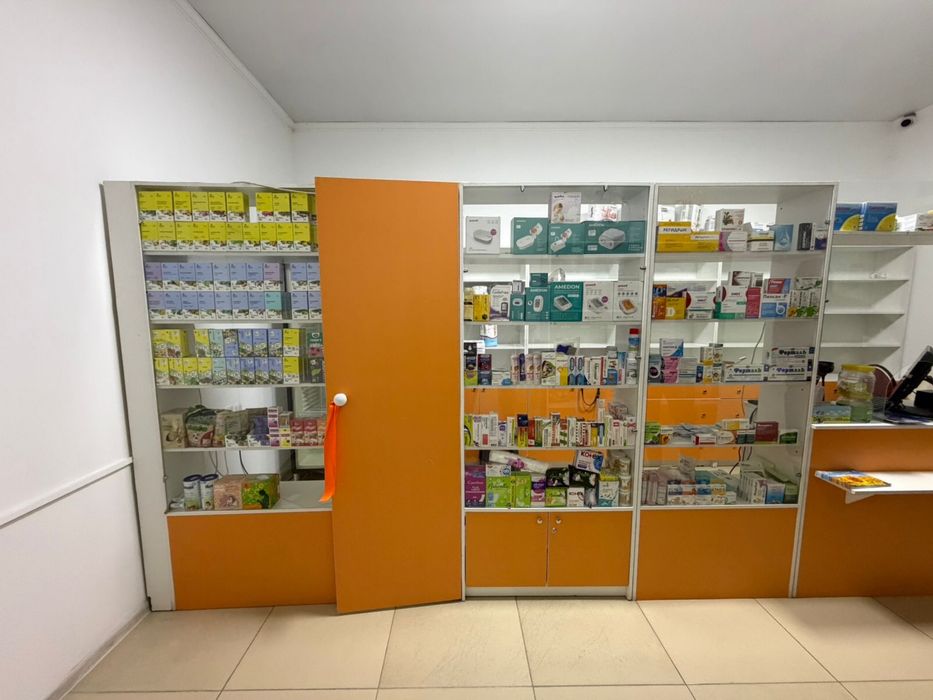 Продам ветринный мебель