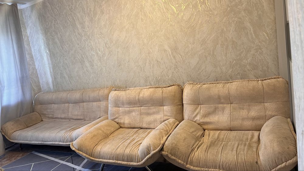 Срочно Торг Диван и два кресла