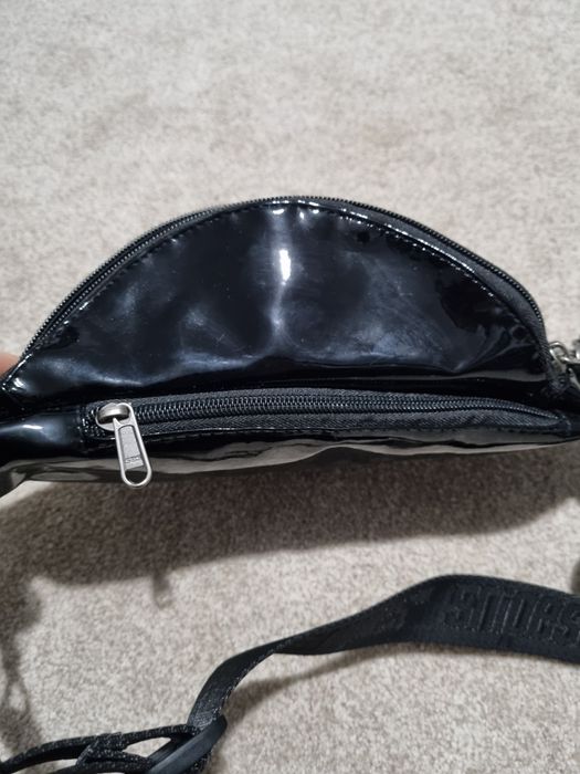 Borseta de la Snipes