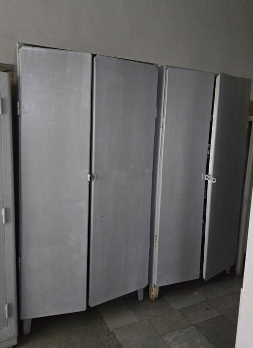 Продаю металлические шкафы