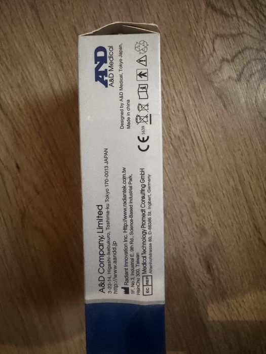 Termometru non-contact, AND UT-801, cu IR, pentru copii si adulti, functie de alarmare