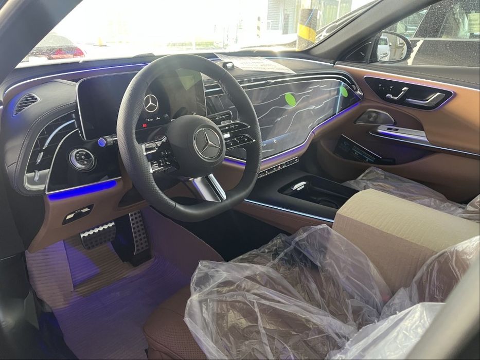 MERCEDES E300 AMG Line 4matic