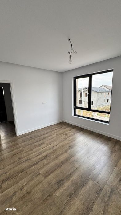Casă nouă de vânzare în Tunari – 3 dormitoare,piscină