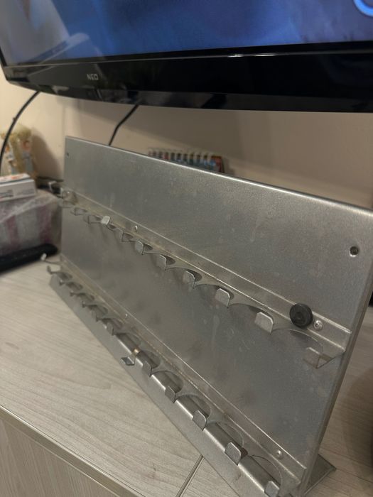 Стойки за лакове