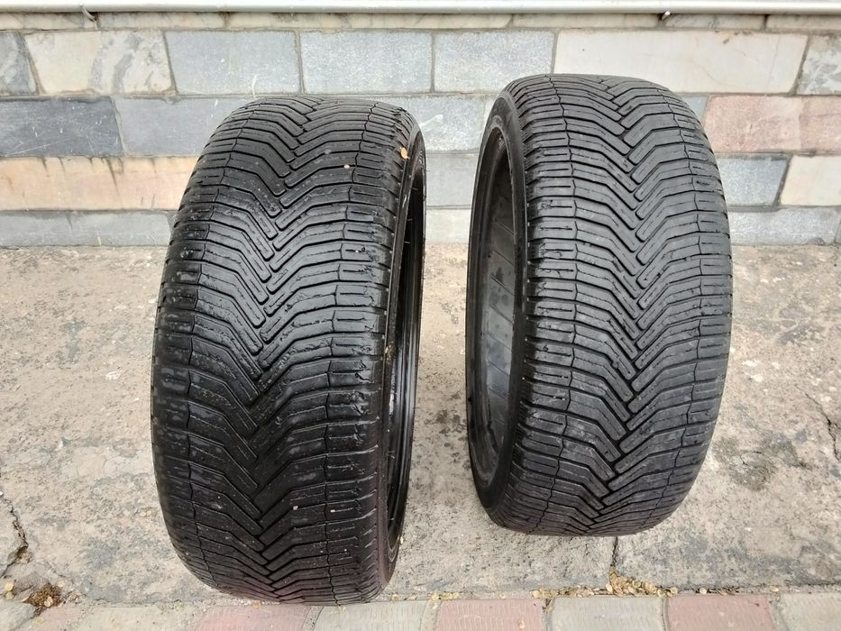 Продам шины 225/45/18