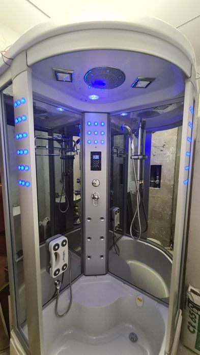 Душ кабина с парогенератор
