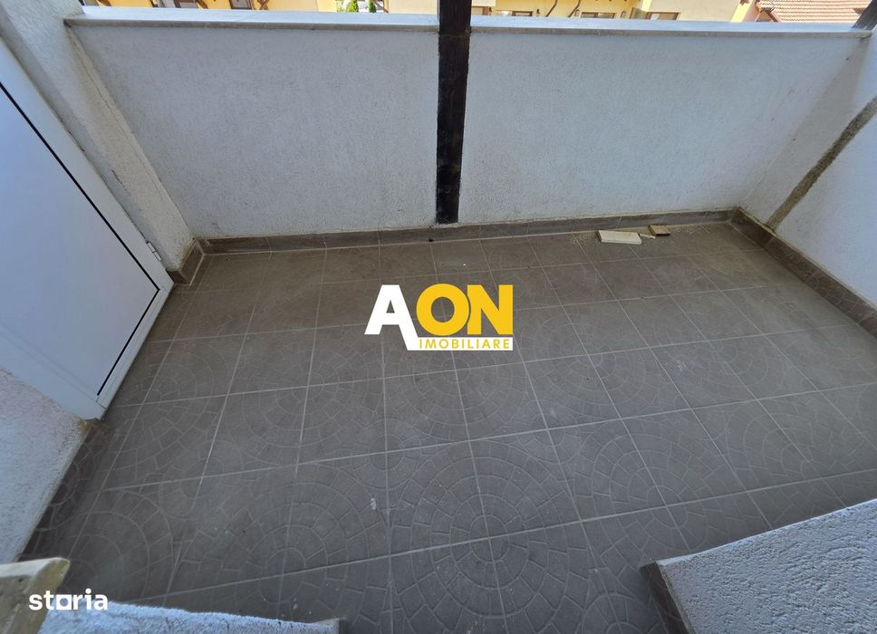 Apartament 5 camere, renovat, 68 mp utili + mansarda 52 mp,  Cetate