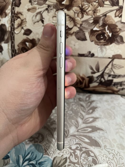 Айфон 11 128гб.