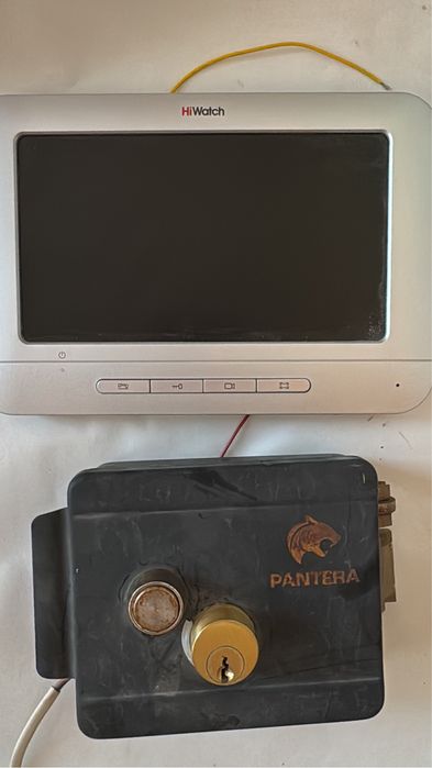 HiWatch видеодомофон + PANTERA электромагниттік құлып
