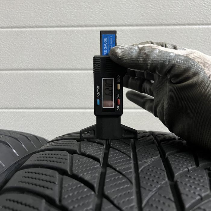 2 Anvelope iarna 225 60 18 Bridgestone DOT 2021