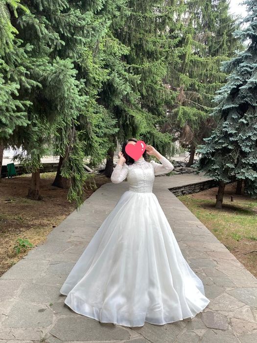 Свадебные платья на выбор