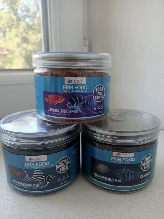 Корм для аквариумных рыб