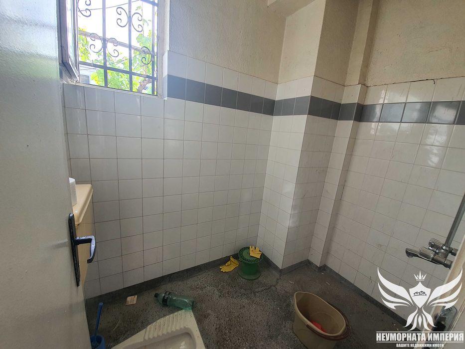 Дава се под наем Склад в Асеновград - 1100 кв.м за 2194.02 € - Снимка #14