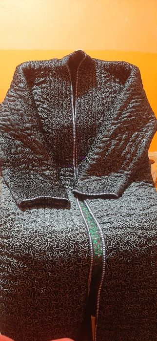 Чапан новый ватный,мелко прошита,без дефектов в отличном состоянии.