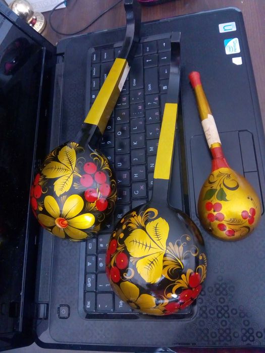 Дървена лъжица декоративна - стил "Хохломская роспись"