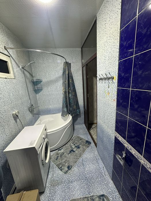 4- хоналик уй ижарага берилади, факат кизлар учун