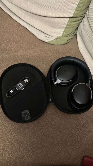 Căști Bose QuietComfort Ultra Headphones – ca noi, model 2024