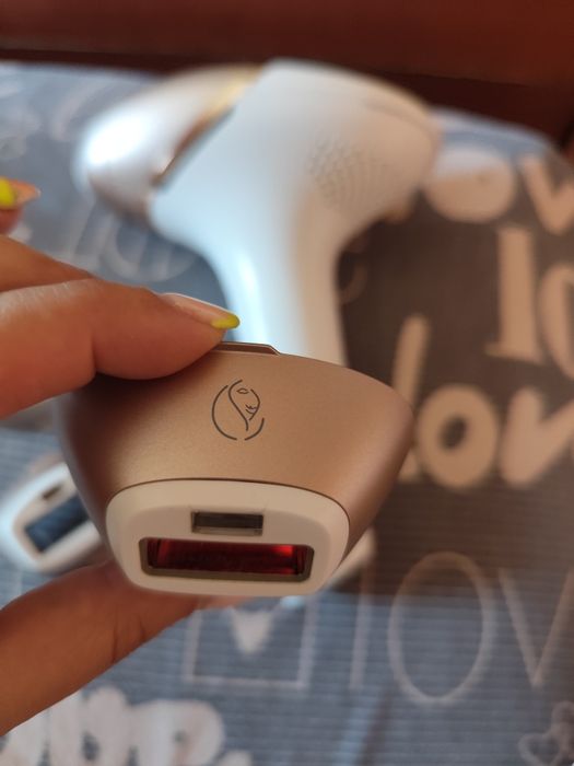 Фотоепилатор Philips Lumea Prestige