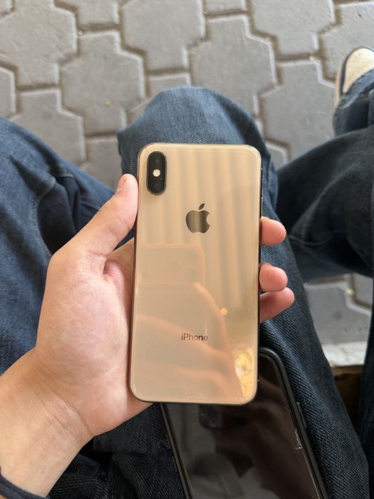 Iphone xc 55000 тг