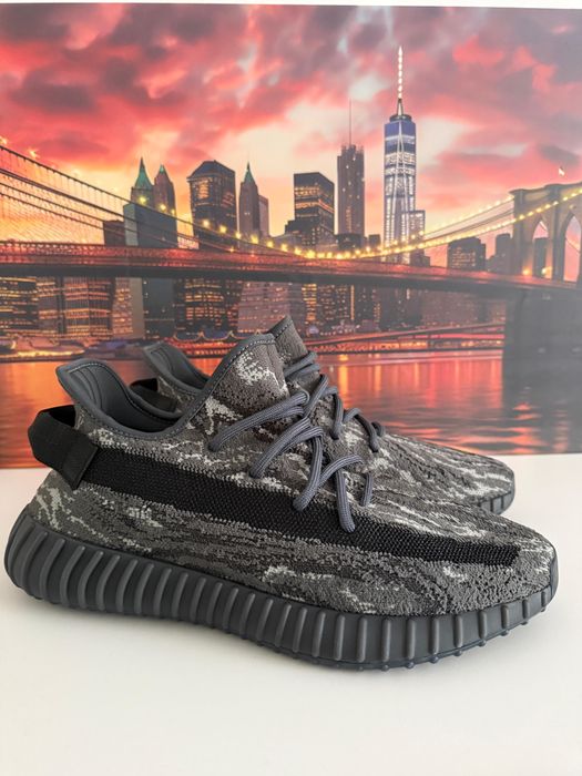 Adidas Yeezy 41-42