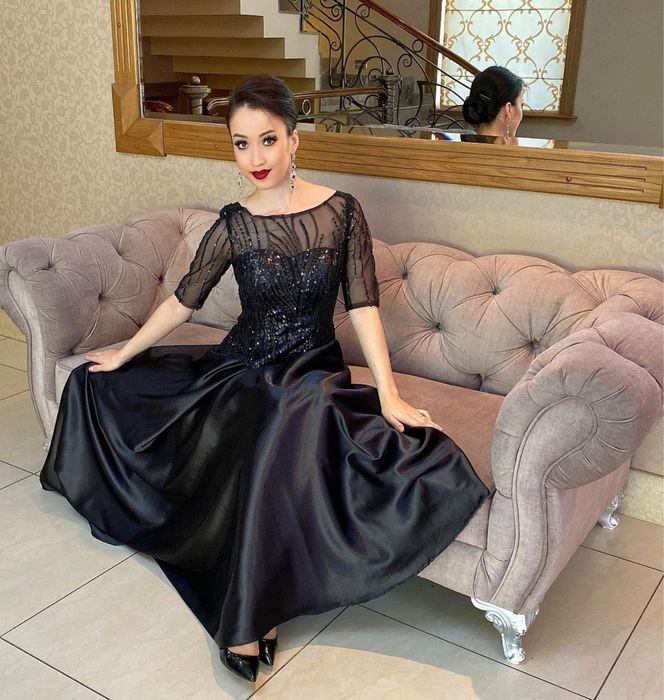 Продаю элегантное платье