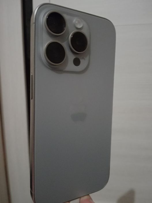 iPhone 15 pro 256gb(Titan)