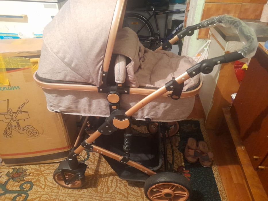 Коляска новый тог есть