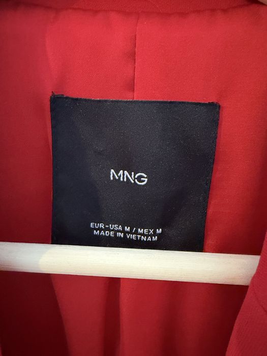 Дамско сако Mango