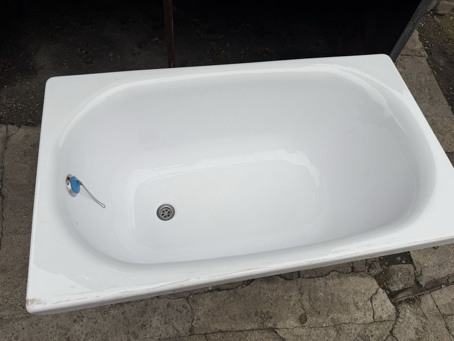 Ванна пластик продам