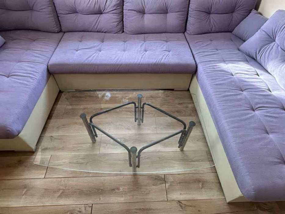 Vând colțar în formă de U