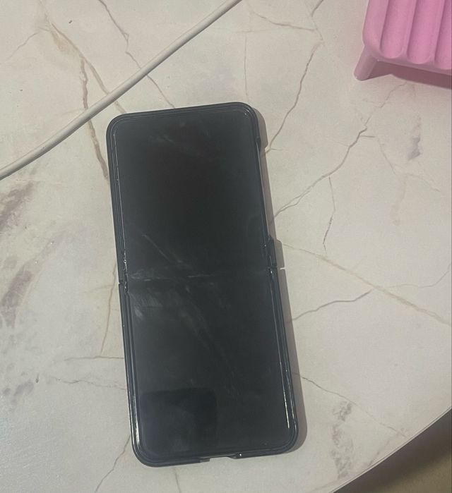 Продам Samsung Galaxy Z Flip 5