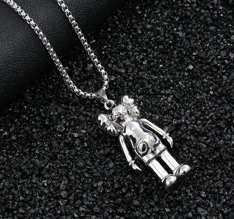 Цепочка с кулоном