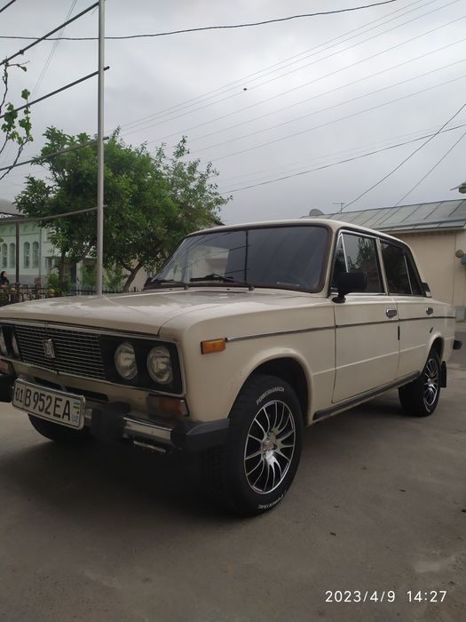 Vaz 2106 sotiladi