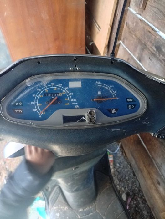 Vând scuter Aprilia defect set 80  preț 250 lei